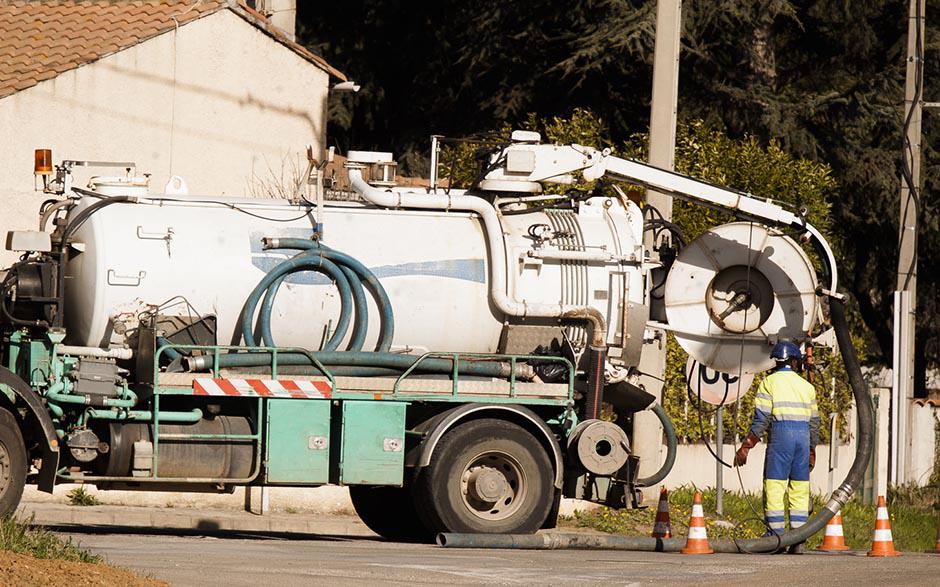 déboucheur canalisation électrique Garches